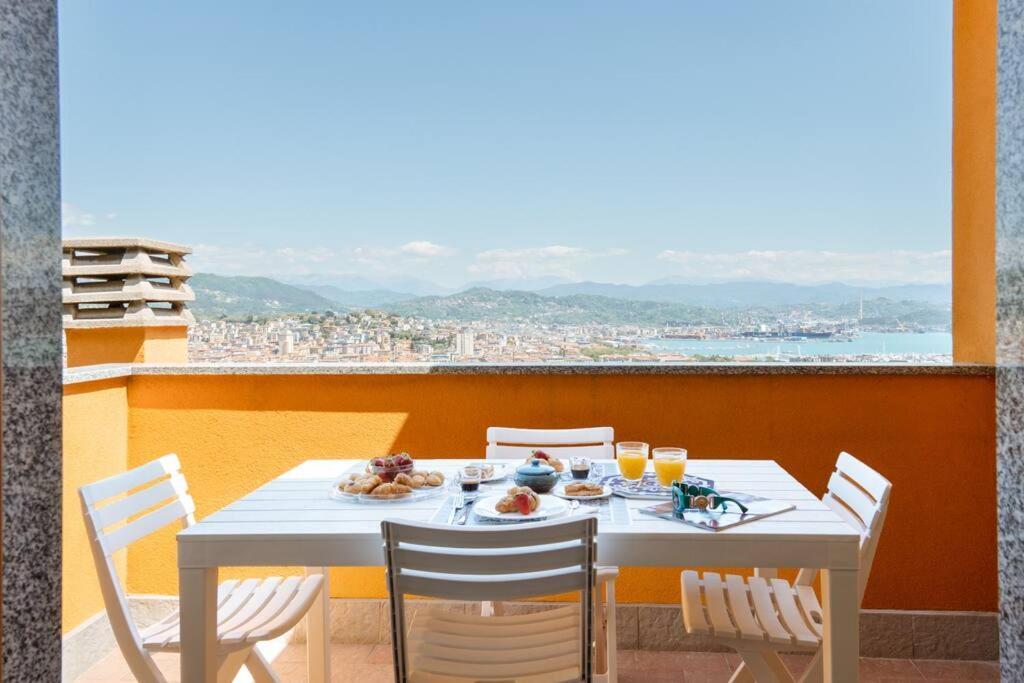 Piccapiana Sea View Attic Flat Apartment La Spezia Bagian luar foto